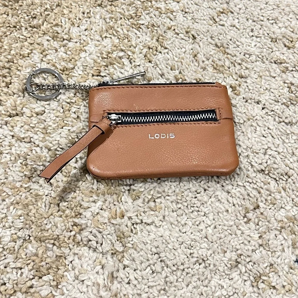 LODIS Luxury 1965 Ellie Series Leather Card & Coin Wallet Keychain NWOT